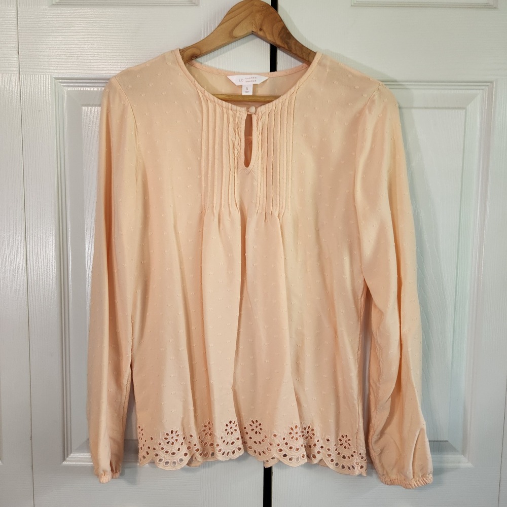 LC Lauren Conrad Peach Swiss‎ Dot Eyelet Hem Pintuck Keyhole Blouse Small